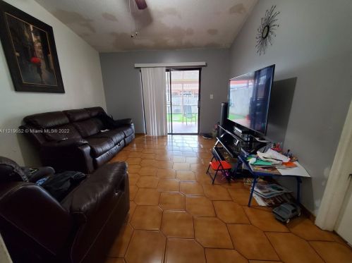 5850 20 Ln, Hialeah FL  33016-2663 exterior