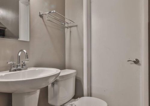 5000 Hagewa Dr, Cincinnati OH 45242-6231 exterior