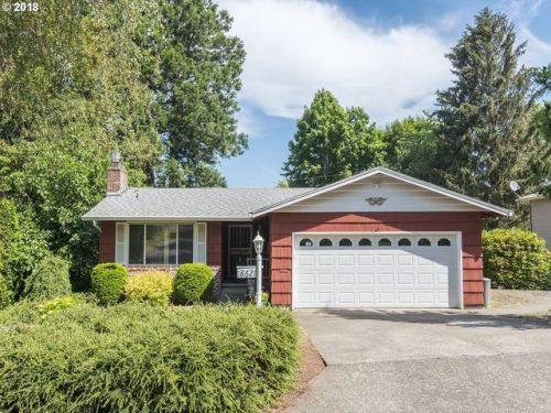 18621 Brooklyn Ct, Damascus OR  97030 exterior