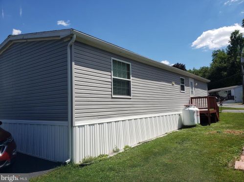 36 Hazel Cir, Navy Sup Dpt PA 17050-3634 exterior