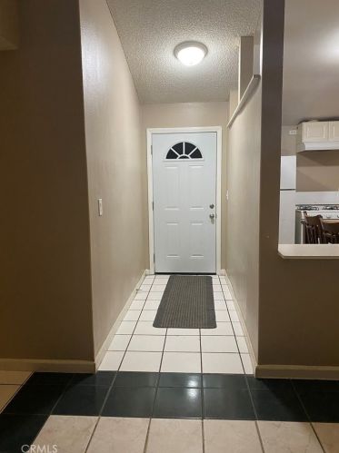19109 Delight St, Santa Clarita CA  91351-2806 exterior