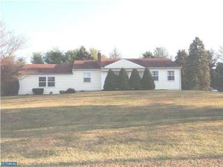 227 Locust St, Newtown Square PA  19073-3331 exterior