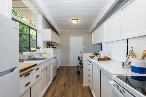 243 Ely Pl, Palo Alto, CA 94306-4555