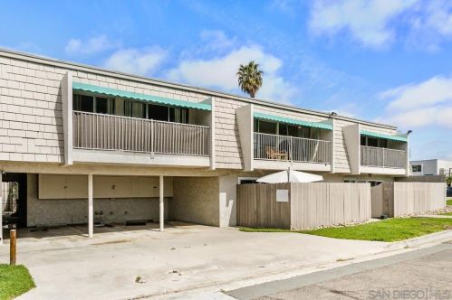 4404 Bond St, San Diego, CA 92109-4803