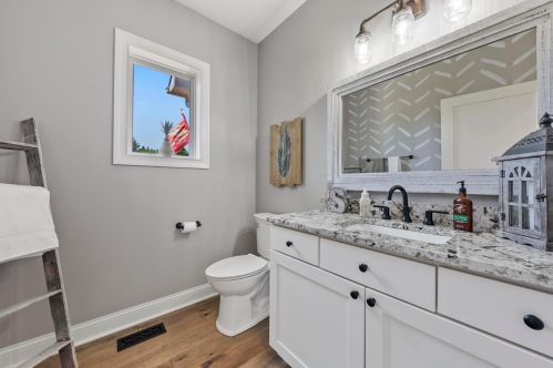 1043 Carryback Dr, Pataskala OH 43062-9543 exterior