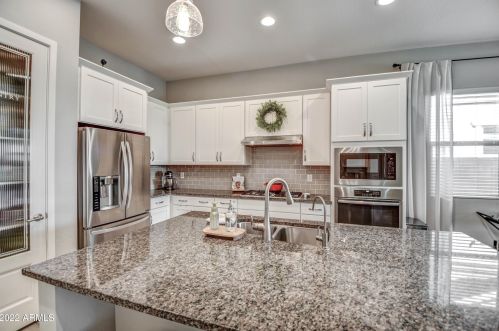 3149 Pinto Dr, Gilbert AZ 85296 exterior