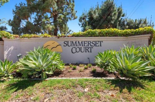 10613 Glendover Ln, San Diego, CA 92126-5910