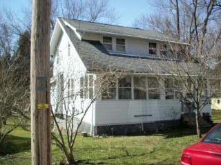 3570 Franklin Rd, Cuyahoga Falls OH  44224-4021 exterior