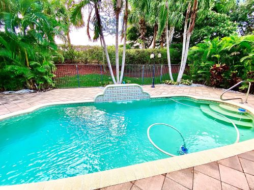 10927 Rock Springs Ter, Boynton Beach, FL 33437-3915