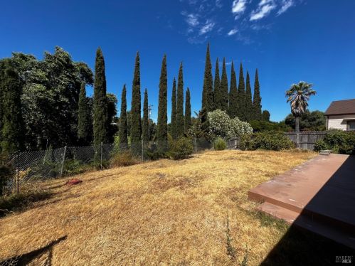 100 Montezuma Hills Rd, Rio Vista CA  94571-1100 exterior