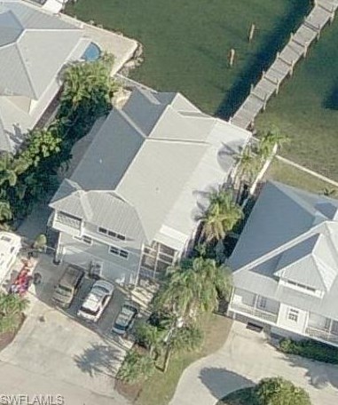 927 Prescott St, Fort Myers Beach, FL 33931-2215