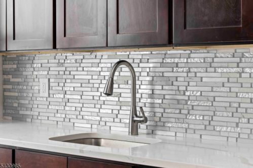 131 Paine Ave, Irvington NJ  07111-2902 exterior