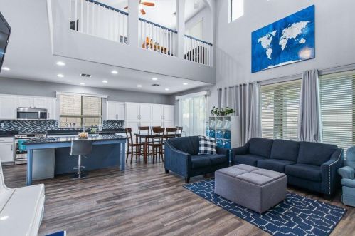 16811 27th Ave, Phoenix AZ 85027-1805 exterior