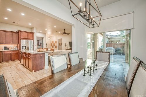 2574 Utah Ave, Fresno CA  93720-3977 exterior