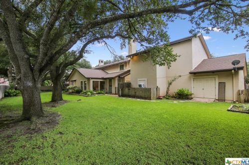 113 Alameda Cir, Victoria TX 77904-1641 exterior