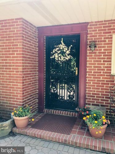 269 Raymond Rd, Princeton NJ  08540-9637 exterior