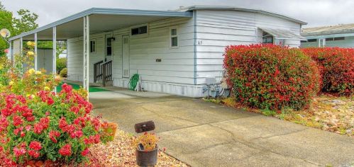 165 Westgate Cir, Santa Rosa, CA 95401-9026
