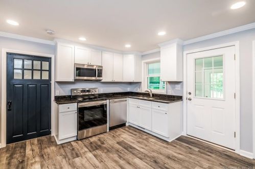 12 Icehouse Rd, Norwich CT  06351-3207 exterior