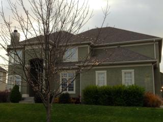 14304 Wedd St, Overland Park KS  66221-7550 exterior
