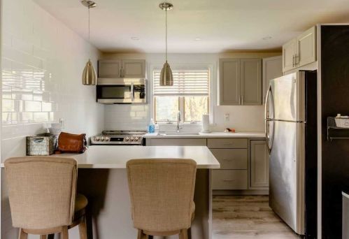 72 Maple Ave, Fishkill NY  12524-2213 exterior