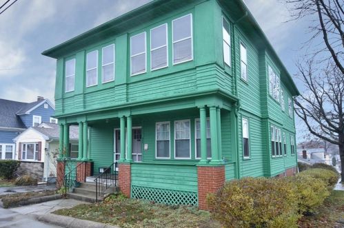 342 Jastram St, Providence, RI 02908-2120