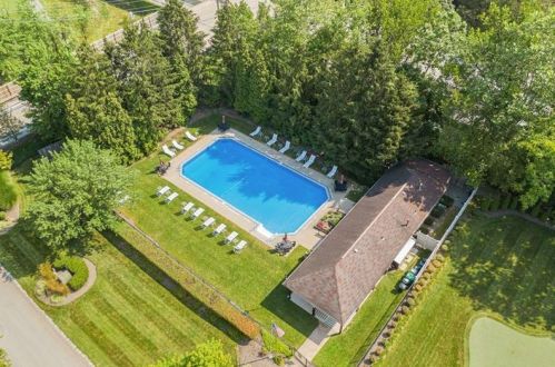 1535 Merion Ln, Oakmont PA  15139-1037 exterior