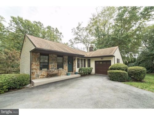 720 Gateway Rd, Hockessin, DE 19707-9542