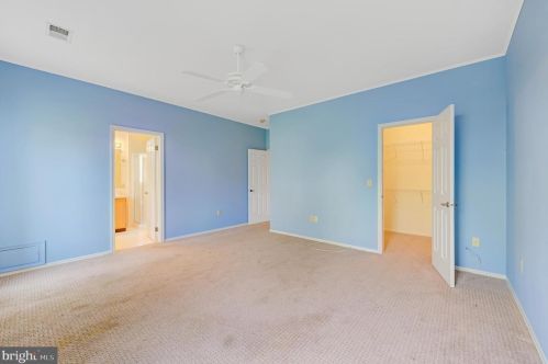 34 Candlelight Cir, Columbus, NJ 08022-1001
