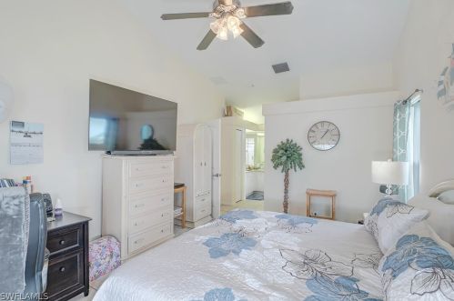 1005 1 Pl, Cape Coral FL  33993-1143 exterior