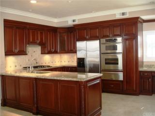 1 Bormes, Irvine CA  92614-0235 exterior