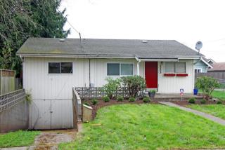223 Meadow Ave, Seattle, WA 98057-5724