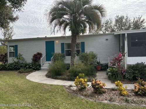3400 Tracy Ct, Mims, FL 32754-5553