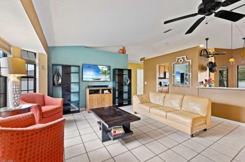 4212 2nd Ave, Cape Coral, FL 33904-8415