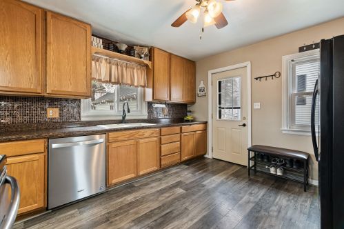 657 2nd Ave, West Bend WI  53095-4013 exterior