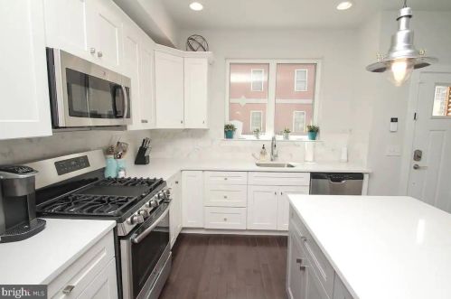 1221 Hope St, Philadelphia PA  19122-4607 exterior