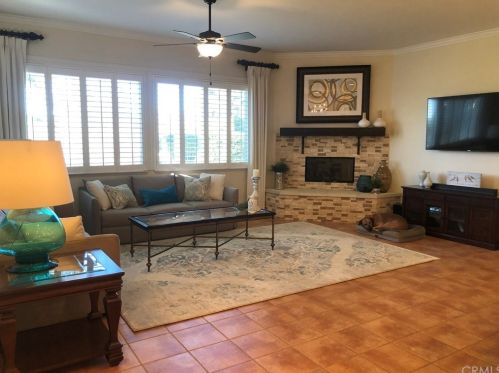 17430 7 Spg Way, Riverside CA 92504-9454 exterior