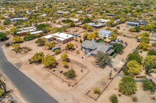 6042 Peak View Rd, Cave Creek, AZ 85331-3408