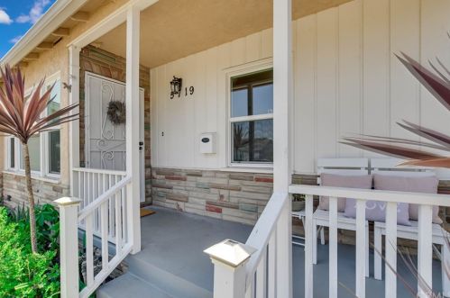 5719 Pennswood Ave, Lakewood CA  90712-1819 exterior