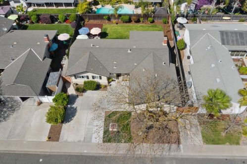 613 Mayflower St, Modesto CA  95356-1411 exterior
