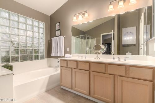 4537 Fernwood Ct, Cave Creek AZ  85331-3213 exterior