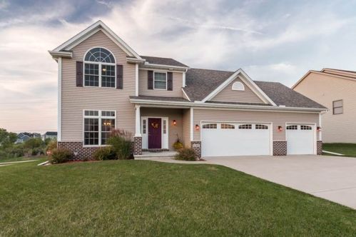 4202 Colorado Dr, Panarama Park, IA 52722-7242