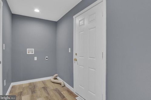 60 Gordon Dr, Carlisle PA  17013-8603 exterior