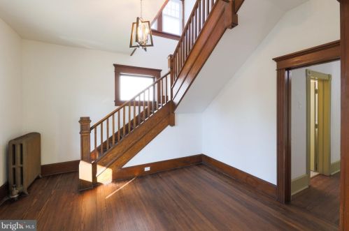 225 Commerce St, Harrington DE  19952-1017 exterior