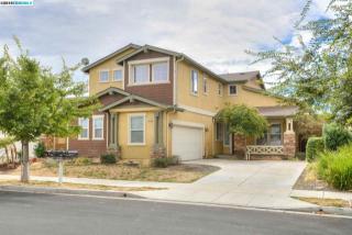 1076 Spruce St, Los Angeles, CA 94513-8322