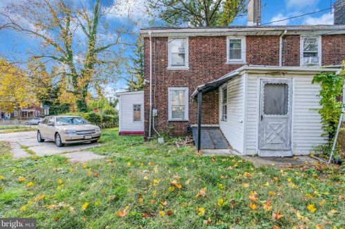 1003 Ironside Rd, Camden NJ  08104-2844 exterior