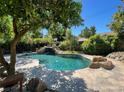 212 Cross St, Woodland CA 95695-4607 exterior