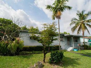 7720 18th Ter, Miami, FL 33155-1357