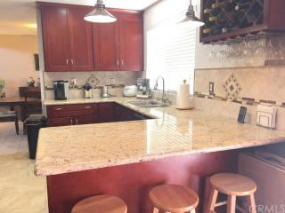 7375 Lime Ave, Fontana, CA 92336-3139