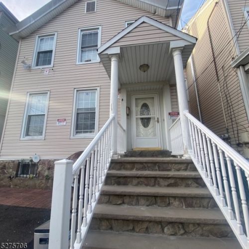 7 Garfield Ave, Paterson NJ  07506-2517 exterior