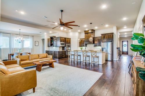 5512 Rosena Trl, Lewisville TX  75028-4328 exterior